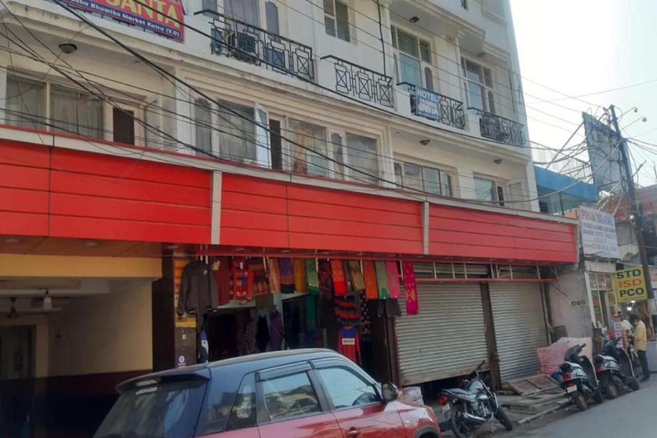 Oyo 81211 Hotel Janta Катра Екстериор снимка